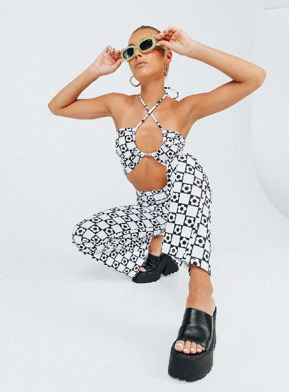 Latiana Set Black / White Trend Alert