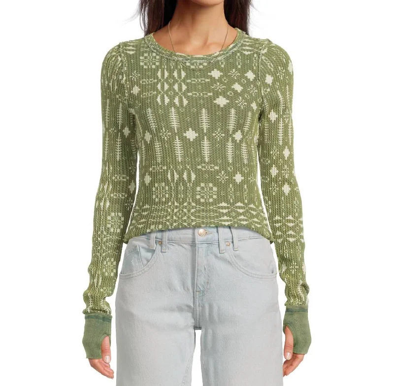 Pretty Little Thermal Top In Pine Refined Simplicity