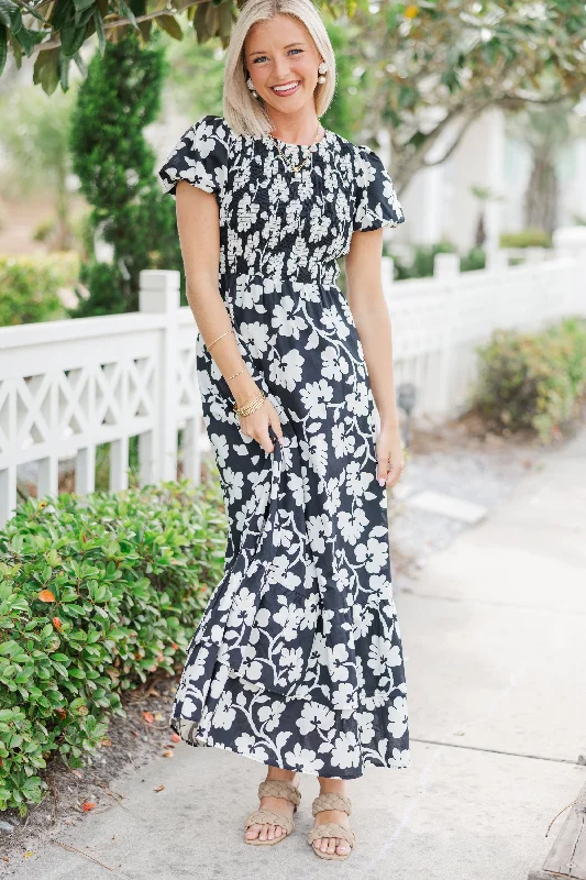 Make The Right Choice Black Floral Maxi Dress The Latest Trends