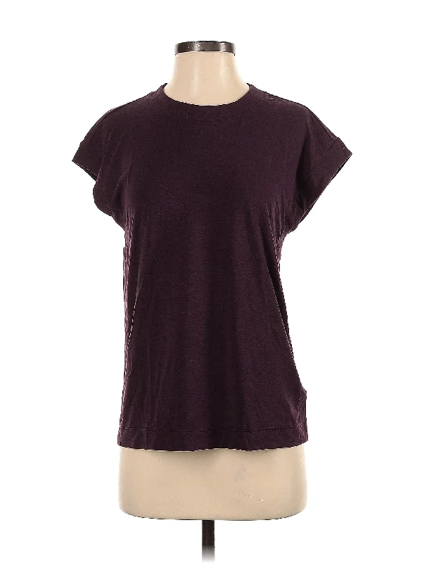 Active T Shirt Elegant Simplicity Wardrobe