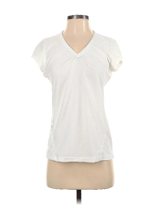 Active T Shirt Chic & Cozy Apparel