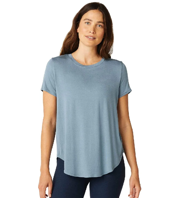 Beyond Yoga Featherweight Spacedye On the Down Low Yoga Tee Stormy Blue-Blue Cloud Must-Have Styles