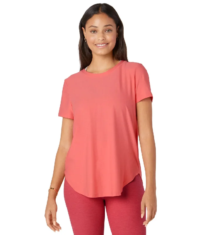 Beyond Yoga Featherweight Spacedye On the Down Low Yoga Tee Sun Kissed Coral Heather Trendy Attire For Her