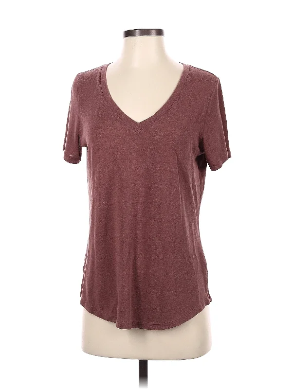 Breezy Scoop V Tee Trendy Women's Wear Collection