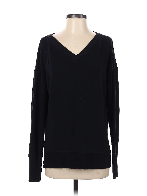 Coaster Luxe V-Neck Sweatshirt Chic Style