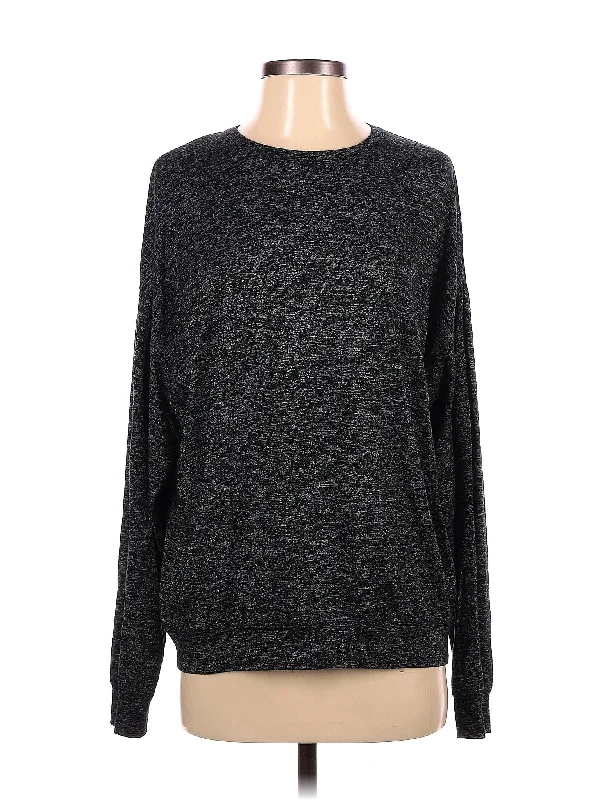 Pullover Sweater Chic And Edgy