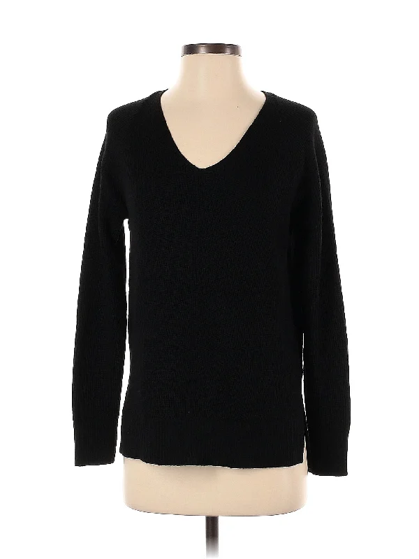 Pullover Sweater Alluring Design