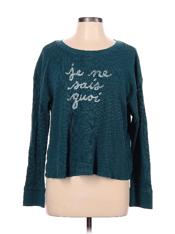 Pullover Sweater Graceful Movement