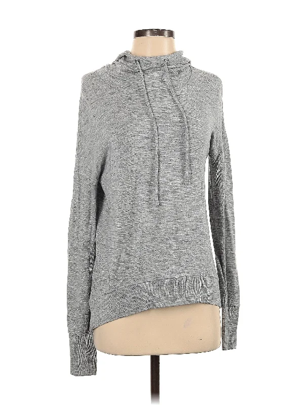 Pullover Sweater Chic And Edgy