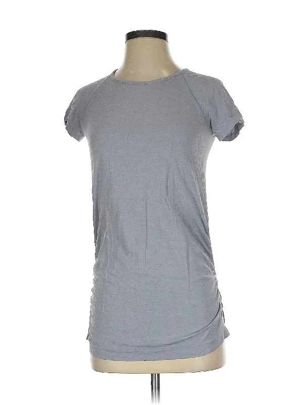 Short Sleeve T Shirt Elegant Attire For The Modern Lady