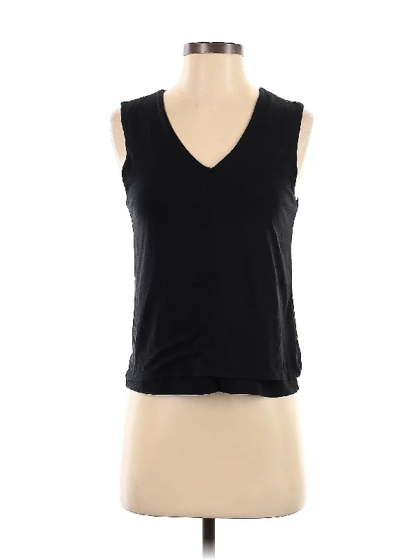 Sleeveless Blouse Fashionista Favorites