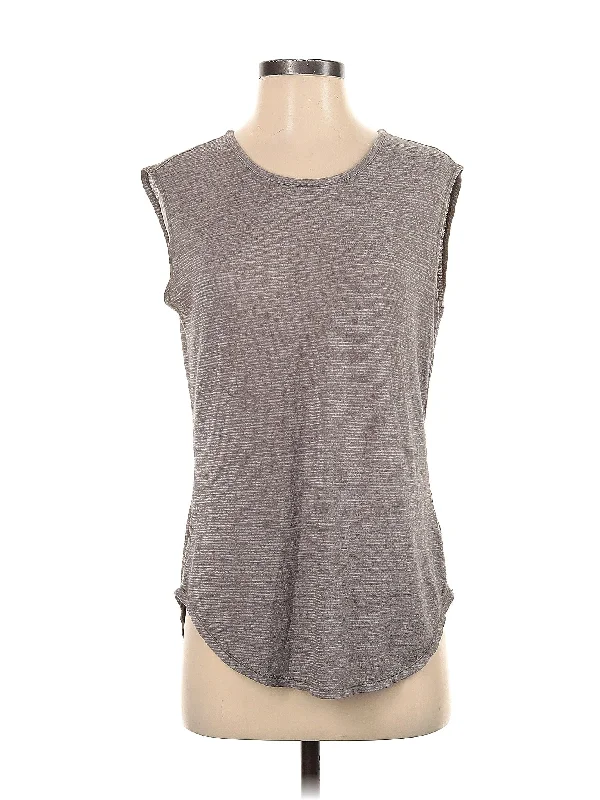 Sleeveless T Shirt The Latest Fashion Trends