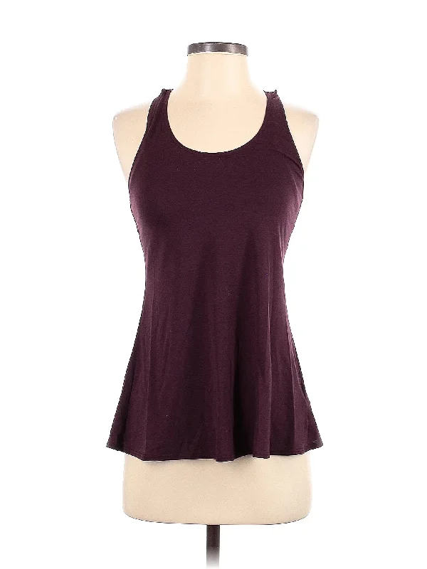 Tank Top Discounts On Casual Weekend Styles