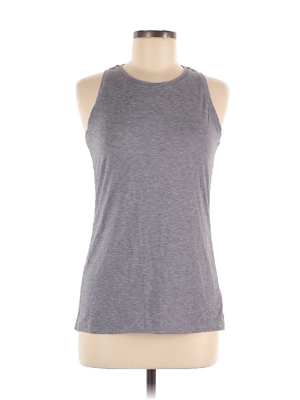 Tank Top Dive Into Trendy Women's Fashion