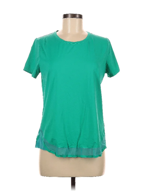 Active T Shirt Fashion Forward Femininity