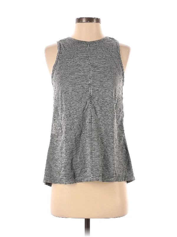 Sleeveless T Shirt Must-Have Styles