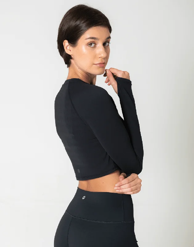 Aurora Long Sleeve Crop Tee in Black Score Big On Glamorous Red - Carpet Styles