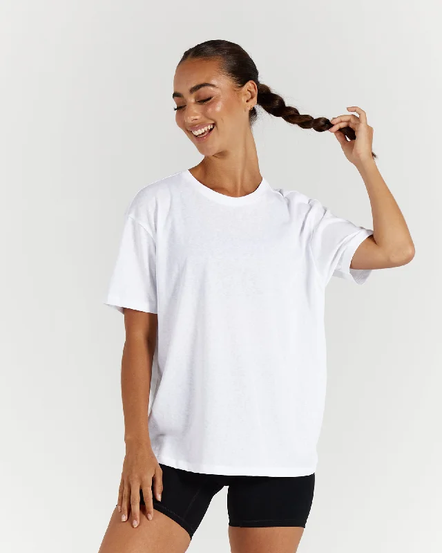 BASE TEE - WHITE Fashion Deal