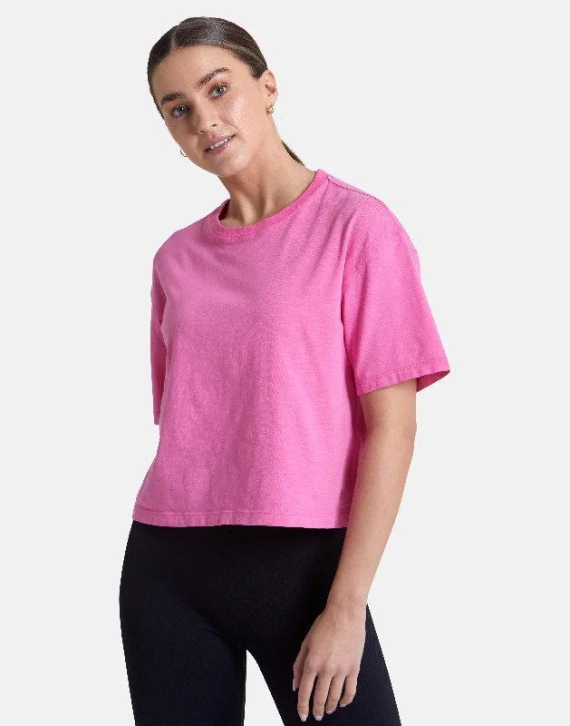 Essential Crop Tee In Empower Pink Fashionista Favorites