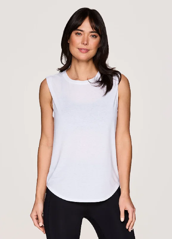 Essential Studio Tank Casual Chic