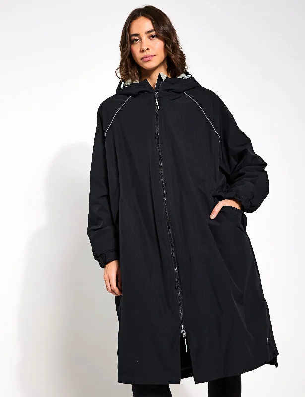 Stormwear Borg Lined Changing Robe - Black Now On Sale For Chic Urban Styles