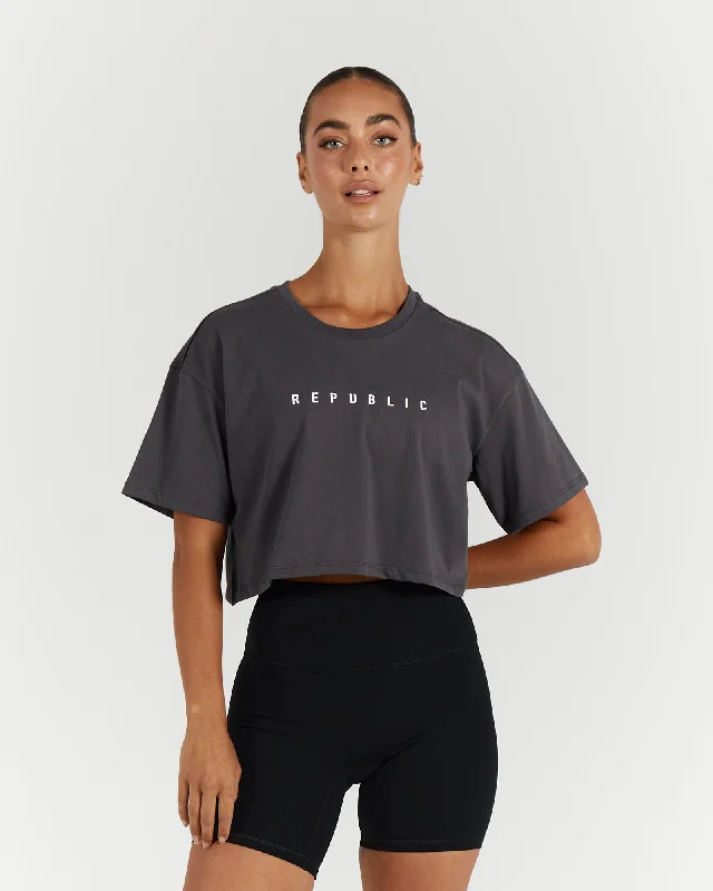 LOOSE CROP TEE - SHADOW Celebrate With Big Savings