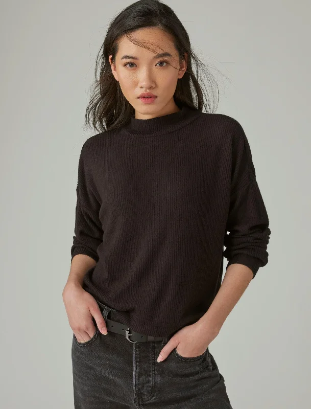 Lucky Brand Women's Cloud Rib Bubble Mock Neck Top Chic Trends Unveiled