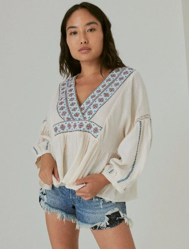 Lucky Brand Women's Embroidered V Neck Peasant Blouse Stylish Basics