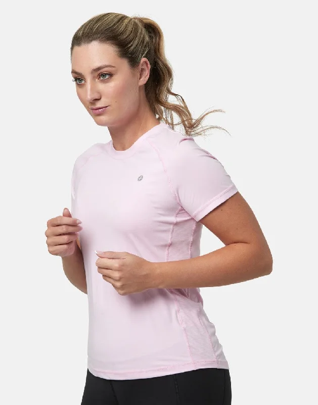 Relentless Tee in Baby Pink Day-To-Night Styles