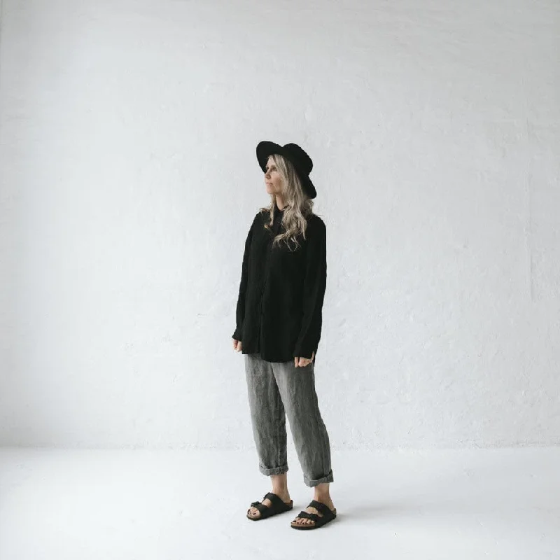 Seaside Tones Linen Long Sleeve Shirt - Black Style Versatile Women's Collection