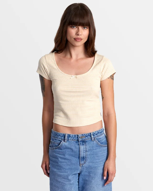 Sweet Wide Rib Tee - Latte Chic And Edgy