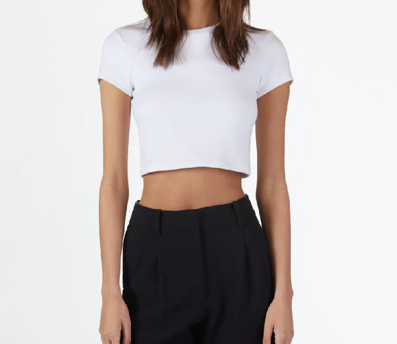 Tomboy Tee Cropped Versatile Outfits