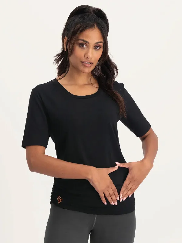 Urban Goddess Kami Yoga Tee - Onyx Black Seasonal Trend