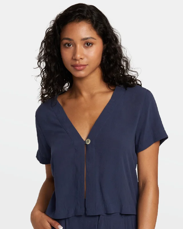 Vista Top Shirt - Moody Blue Hurry Before It's Gone