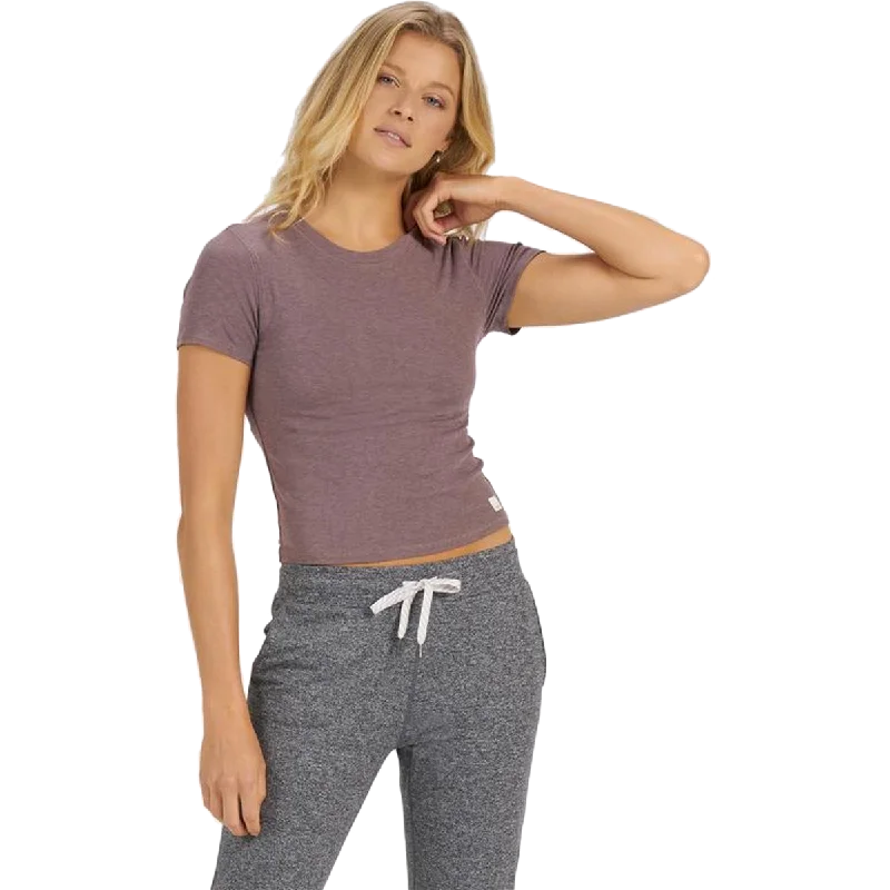 Women's  Pose Fitted Tee Classic Appeal