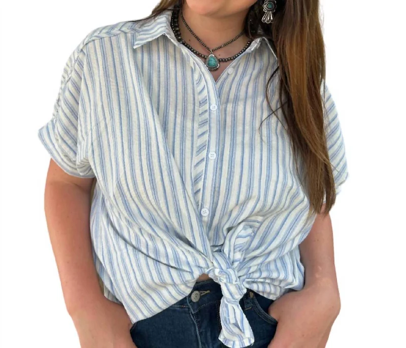 Amber Top In Blue/white Seasonal Picks