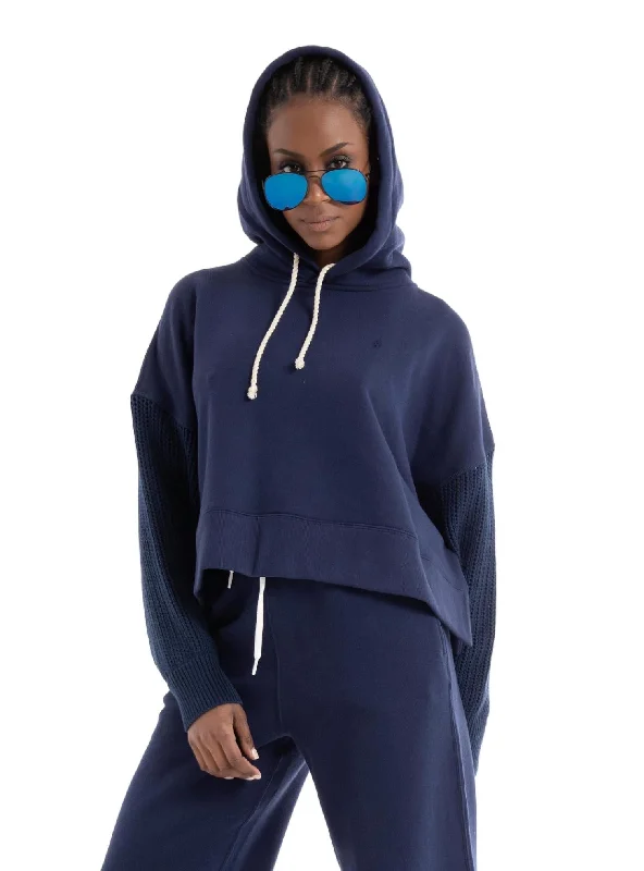 Boxy Fit Hybrid Hoddie Sweater In Newport Navy Classic Charm