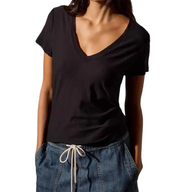 Casual Tee With Reverse Binding In Blk Modern Romance