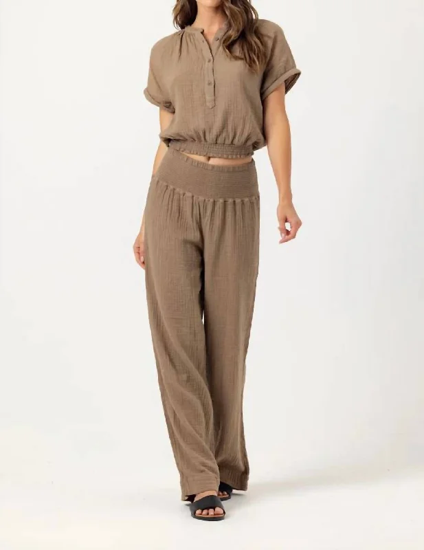 Dari Top In Taupe Casual Weekend Relaxed Style