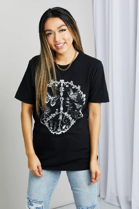 Full Size Butterfly Graphic Tee Shirt Hollywood Glam Award - Show Style