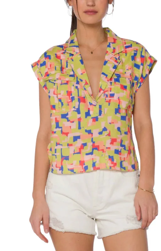 Gavin Short Sleeve Top In Multi Abst Summer Fashion