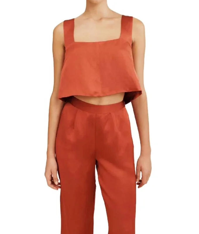 Gigi Crop Top In Redwood Hot Trends