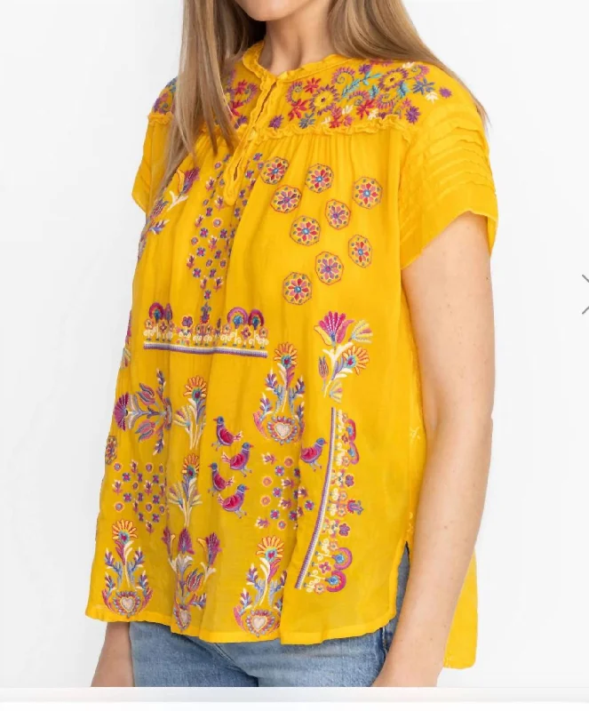 Lafaret Blouse In Yellow Casual Weekend Relaxed Style