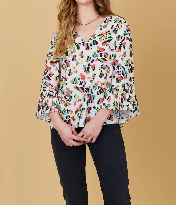 Laura Top In Panthera Stylish Savings