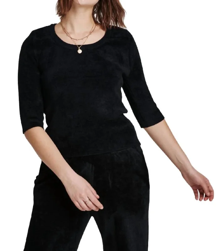 Leo Scoop Neck Top In Black Elegant Style