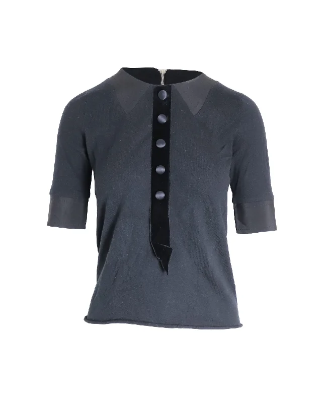 Marc Jacobs Button Detail T-shirt in Black Cotton Seasonal Trends