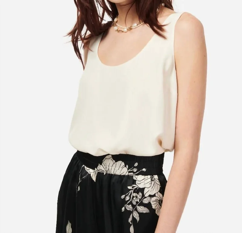 Marleny Camisole Top In Ceramic Floral Style