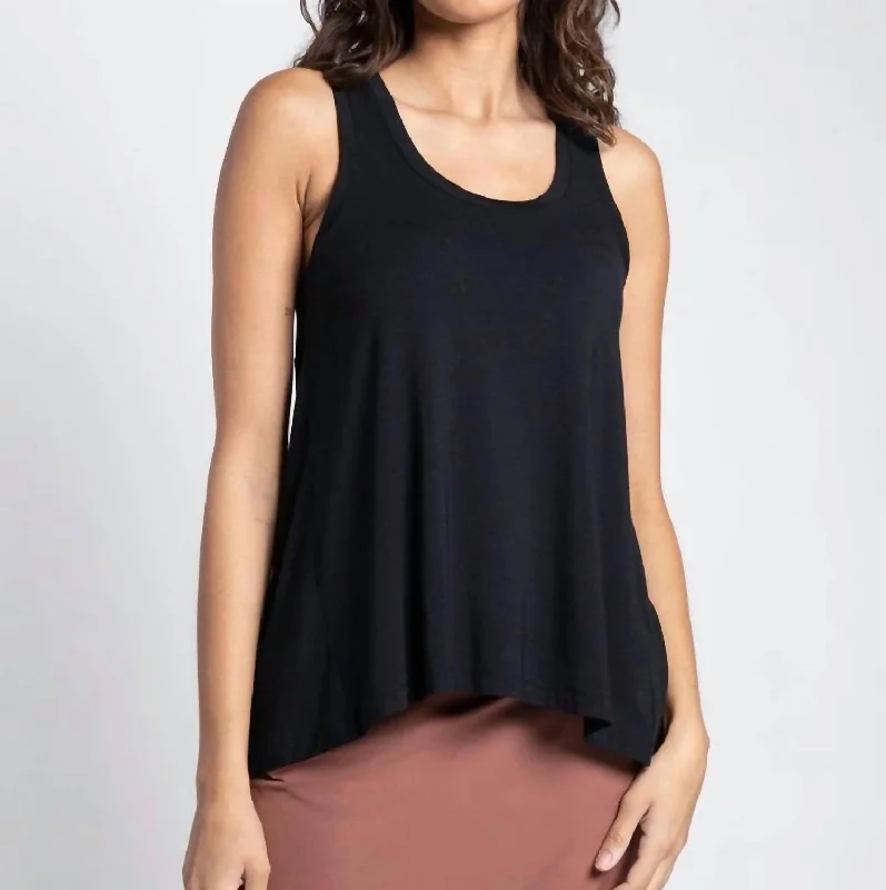 Nicole Tank Top In Black Discover Now