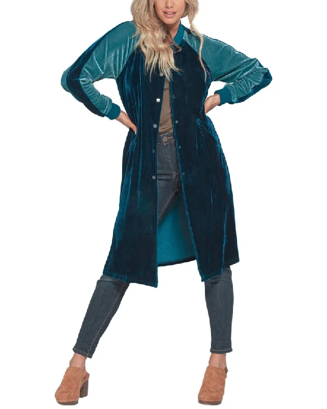 PAPARAZZI Stretch Velvet Duster Stylish Looks