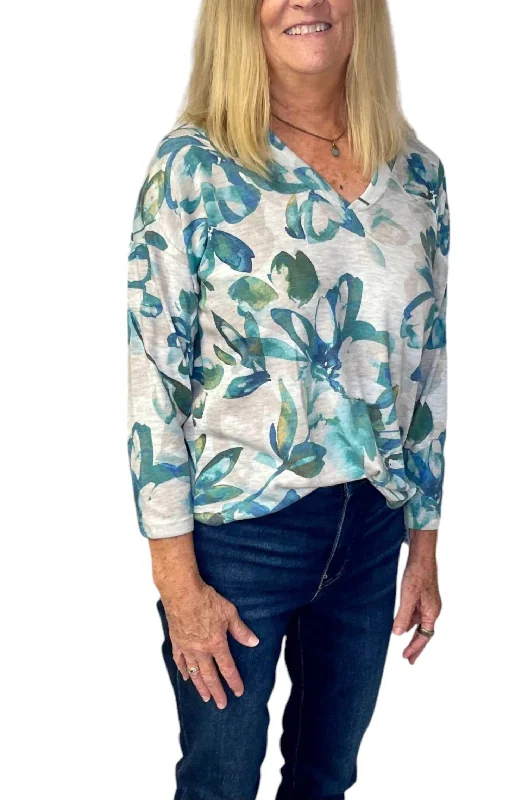 Placement Floral Print Knit Top In Teal Hot Trends